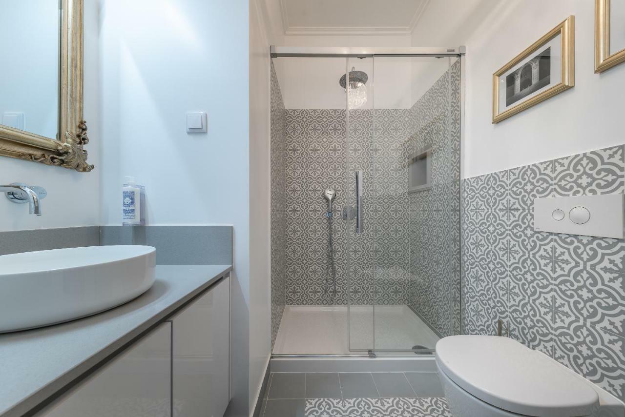 Style And Comfort In Downtown Lisabona Exterior foto